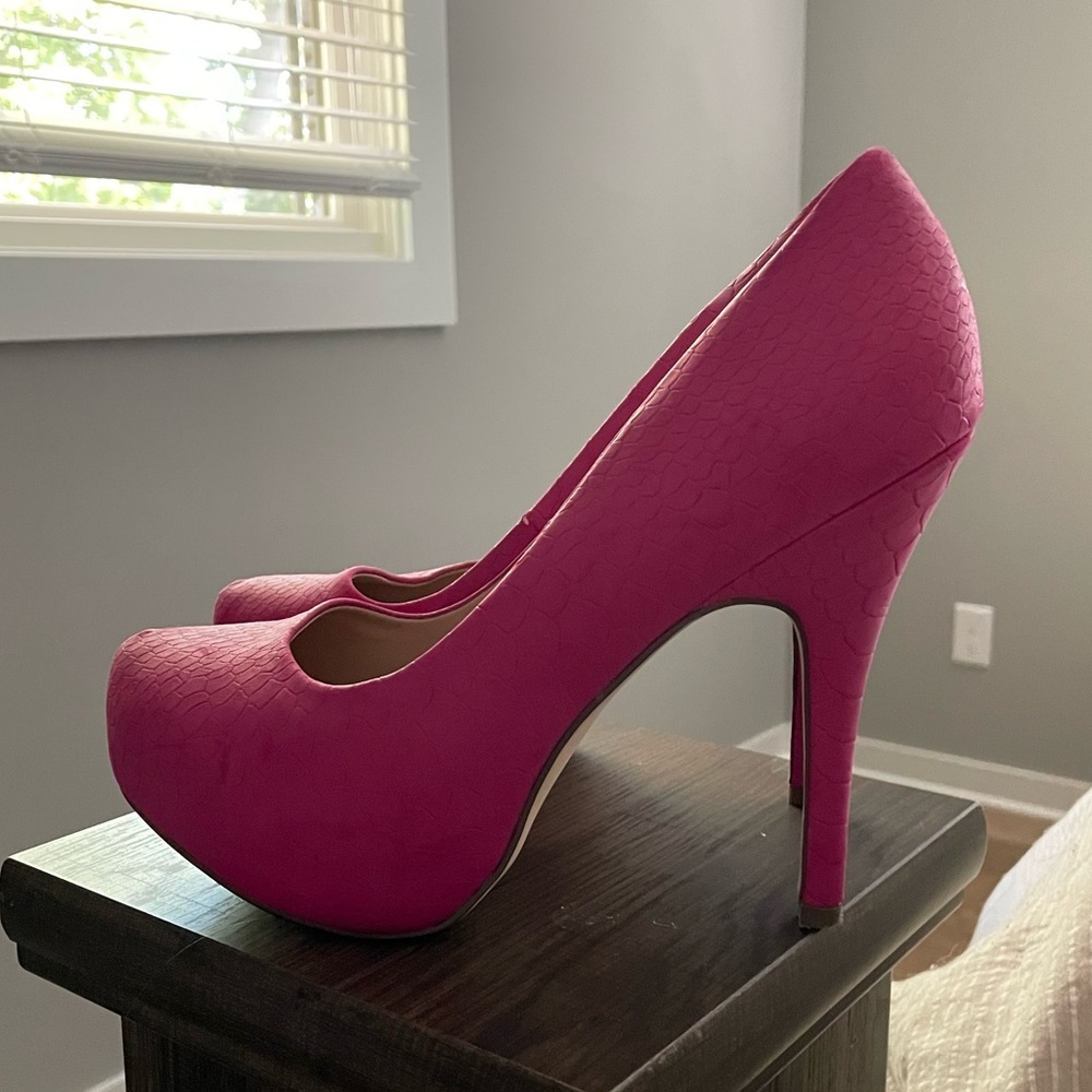 Mix No. 6 platform pumps